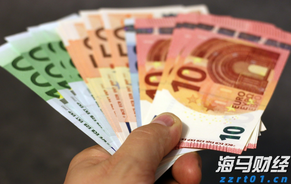 黄金珠宝投资双雄：周大福(01929)与老铺黄金(06181)，“买入”评级背后的增长逻辑